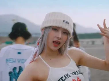 DreamNote《Lemonade》[高清MV1080P/MP4/384MB]