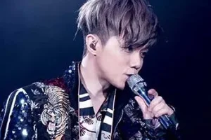 《张敬轩100首精选歌曲打包》[无损FLAC/MP3/3.41GB]