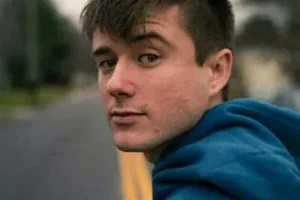 Alec Benjamin(斑鸠)[2014-2024年]所有专辑歌曲全集[无损FLAC/MP3/1.73GB]