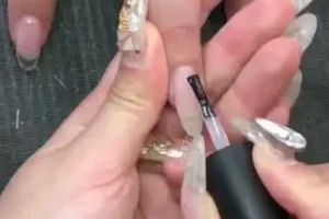 独角兽美甲技巧大全：从基础到高级