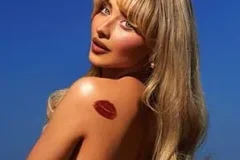 Sabrina Carpenter《Short n’ Sweet》[无损FLAC/MP3/548MB]